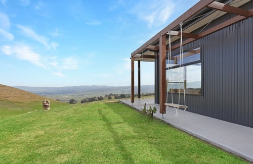 Barwite Haus | Half Mile High - Merrijig - Sleeps 10
