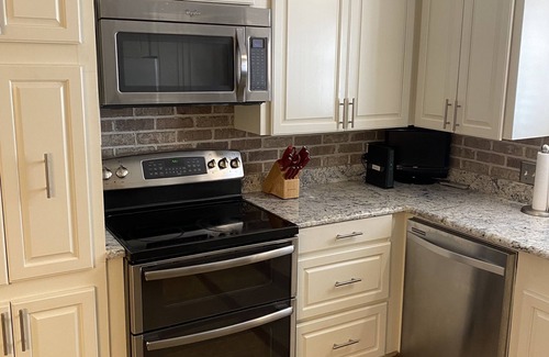 Starkville Haus | Half Mile to MSU Campus-3 Bed/2Bath Ranch in Cozy Neighborhood!