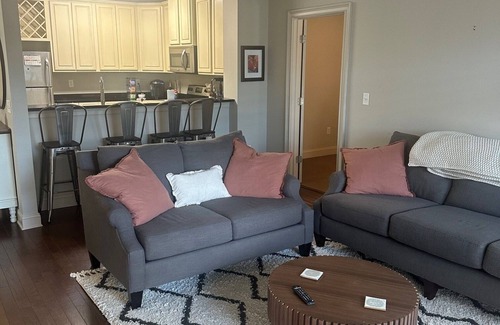Tuscaloosa Eigentumswohnung | "Half Time Condo" - Cozy 2-bedroom 2 bath, convenient to Bryant-Denny stadium