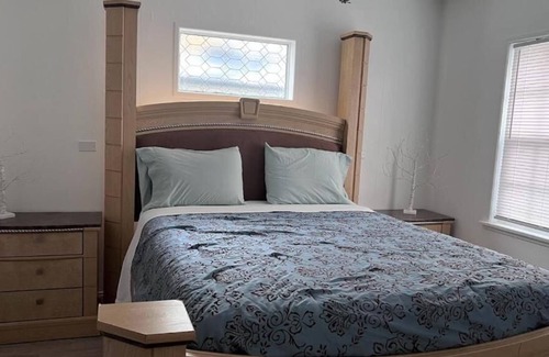 Holly Heights Villa | Halifax Villa Blue