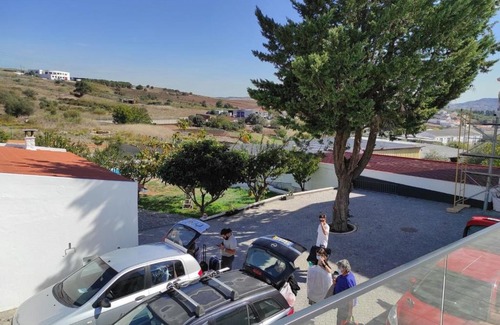 Loures Haus | Hall 92 Quartos com WC em moradia com piscina A-das-Lebres Loures