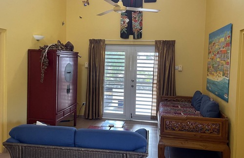 Hato Hütte | Hamlet Oasis Resort: Colorful 1 bedroom apartment