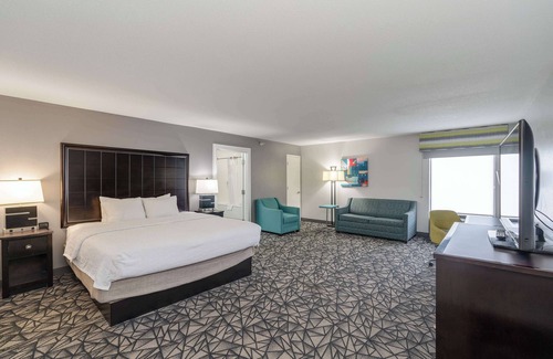 Bloomington Hotel | Hampton Inn Bloomington West