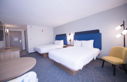 Carol Stream Hotel | Hampton Inn Chicago-Carol Stream