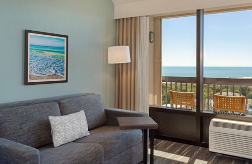 Oceanfront Hotel | Hampton Inn Cocoa Beach/Cape Canaveral