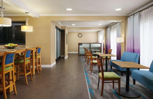 Covington Hotel | Hampton Inn Covington/Mandeville