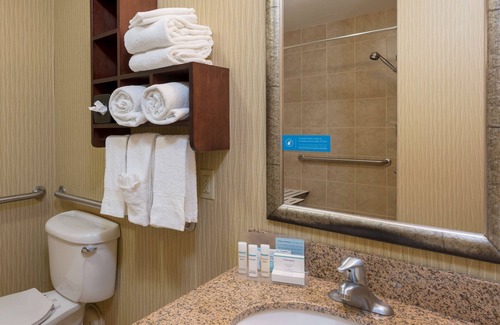 East Lansing Hotel | Hampton Inn East Lansing