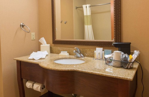 Goshen Hotel | Hampton Inn Goshen