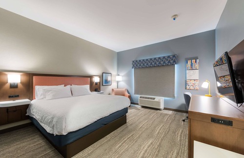 Niles Hotel | Hampton Inn Niles