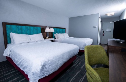 Pickwick Dam Hotel | Hampton Inn Pickwick Dam-At Shiloh Falls