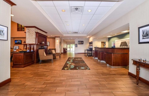 Plymouth Hotel | Hampton Inn & Suites by Hilton Plymouth