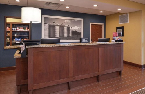 Lonoke Hotel | Hampton Inn & Suites by Hilton Lonoke