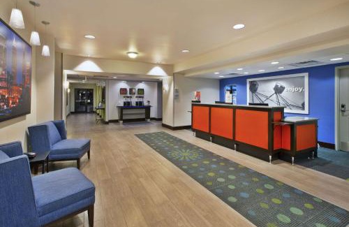 Elyria Hotel | Hampton Inn & Suites - Elyria