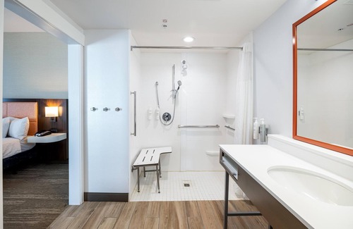 Logan Hotel | Hampton Inn & Suites Logan