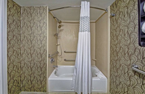 Tullahoma Hotel | Hampton Inn Tullahoma