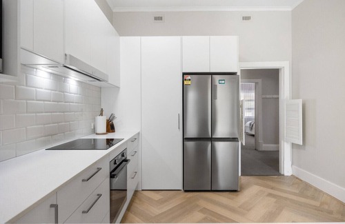 Semaphore South Haus | Hamptons Bungalow @ Semaphore - 3BR, Parking, BBQ
