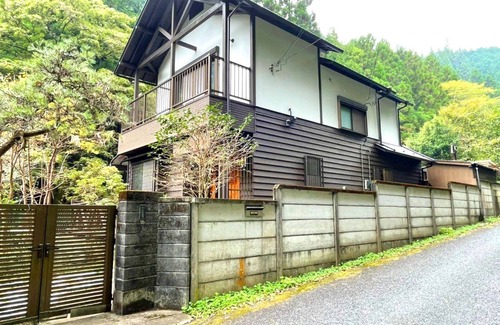 Hanno Haus | Hanno Terrace In Blossom Whispering Birds Creek - Hanno Terrace / Hanno Saitama