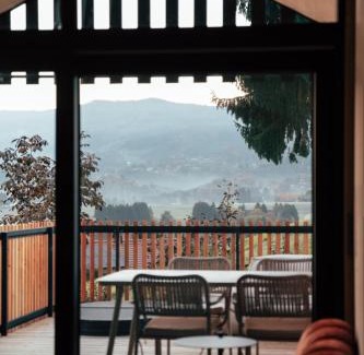 Eibiswald Haus | Hapfn Tiny House am Aichberg mit Hot Tub und Blick ins Grüne