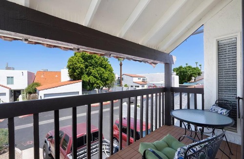 Camelback East Haus | Happy 3BR Abode: sun, pool & patio