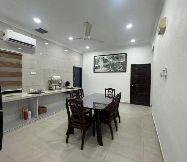 Nibong Tebal Villa | Happy Guest House Taman Cowin Nibong Tebal 开心民宿Taman Cowin高渊区