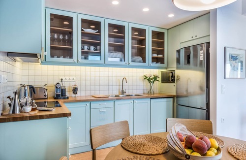 Galatas Villa | Glückliche Villa. Neue erstaunliche 300m² Villa in der Nähe von Chania (mit beheiztem Pool)