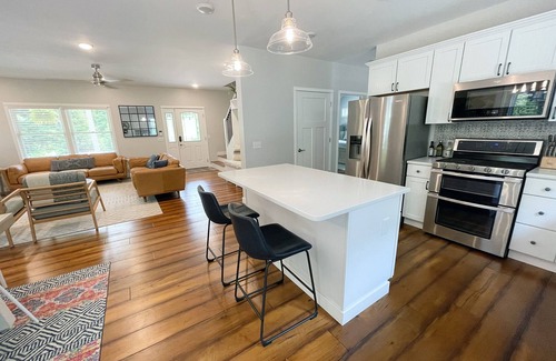 Harbert Haus | Harbor Country Haven -- SW Michigan summertime retreat for beaches, wine and fun