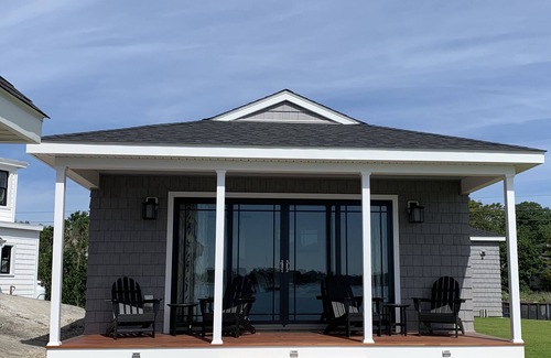 West Mystic Hütte | Harbor View Landing, Mystic CT - The Block Island Waterfront Cottage