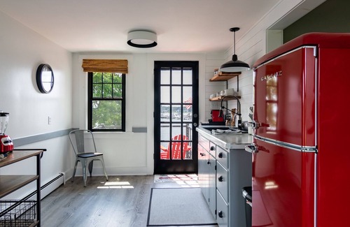 West Mystic Haus | Harbor View Landing Mystic CT - The Bluffs Waterfront House - Second Floor Only