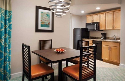 Paradise Island Eigentumswohnung | Harborside Resort at Atlantis 2 BR L/off, Waterpark and Atlantis full access
