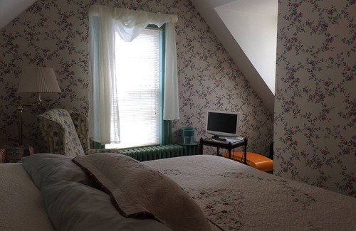 Gloucester Bed & Breakfast | Harborview Inn