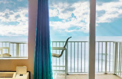 Lenox Park Hotel | Harbour Beach Resort Unit 808