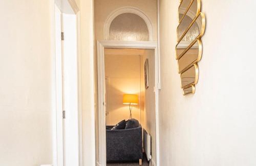 Newcastle-Under-Lyme Haus | Harbour place in Newcastle under Lyme with Parking, perfect for Contractors or Alton Towers