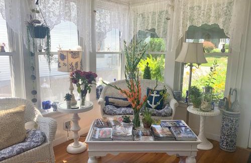 Boothbay Harbor Bed & Breakfast | Harbour Towne Inn on the Waterfront