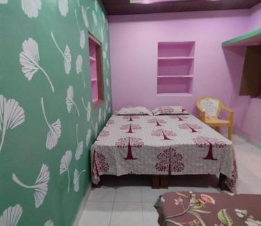 Hampi Haus | HAREKRISHNA GUESTHOUSE HAMPi