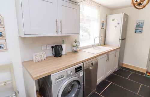 Seahouses Hütte | HARES FORM, pet friendly, with open fire in Seahouses