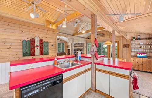 Coffeyville Haus | Harlequin Haven in Boulder Junction WI