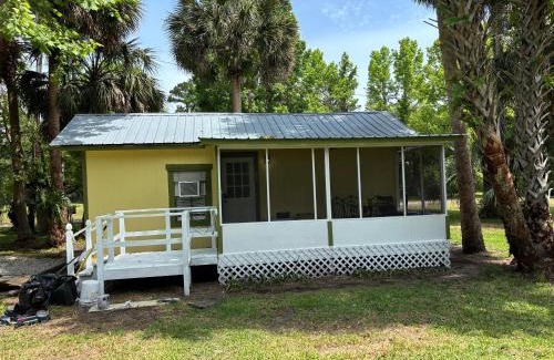 Cross Creek Sonstige | Harmons Landing