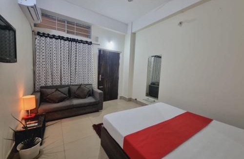 Sualkuchi Wohnung | Harmony Hideaway by Happy Home Living 2 room unit with kitchen