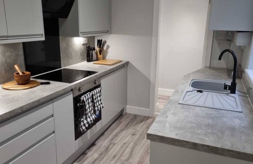 Prestwich Haus | Hassle-Free & Handsome Brand-New 3-Bed Home