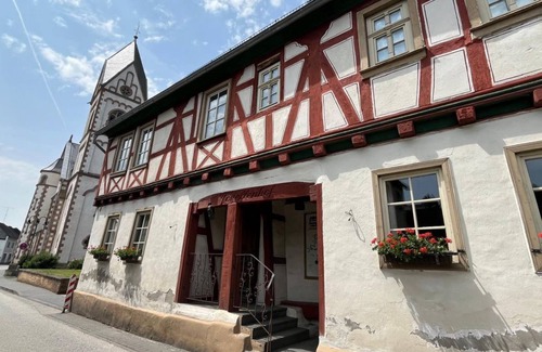 Gemuenden Haus | Haus am Bach - Ferienhaus, Bad, WC, 2 Schlafräume