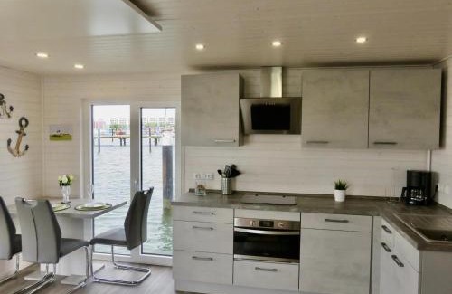 Ostholstein Bootsverleih | Hausboot Bali