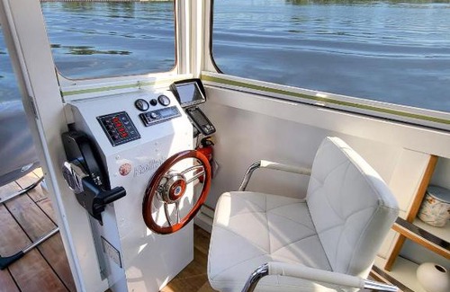 Schmoeckwitz Bootsverleih | Hausboot FIONA im Yachthafen Berlin - Schmöckwitz - Spree und Müggelsee