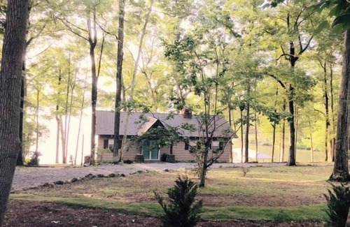 Cook Springs Hütte | Viel Spaß! Essen. Schlafen, Fischen & Schwimmen - 2bd / 2ba Cottage-Sleeps 6-8