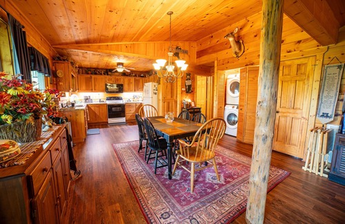 Murphy Kabine | Spektakuläre Aussicht, Zugang zum Fluss und 5-Sterne-Ausstattung!