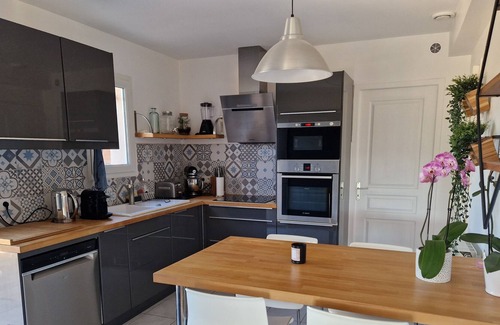 Juvignac Haus | Haven of peace with swimming pool at the gateway to Montpellier and the garrigue