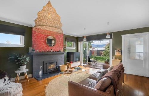Glenorchy Haus | Haven on Timsbury, Urban Escape near Mona