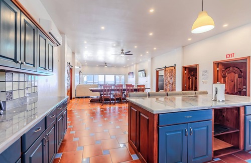 Sittee River Haus | Hawkz House Unit 2: Oceanfront 3-bedroom House with pool,AC, and wifi