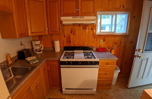 Raymond Hütte | Hawthorne Cottages Beachside