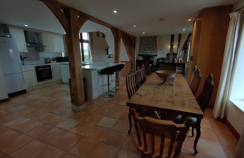 Maldon Haus | Die Heuscheune. 3 Schlafzimmer mit Bad, Holzofen, optionaler Whirlpool.