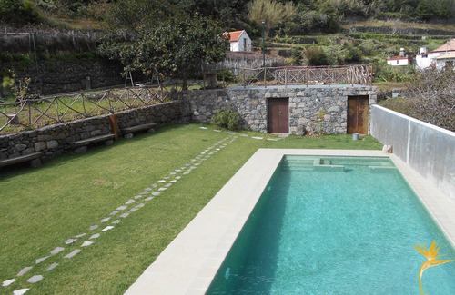 Sao Vicente Haus | Heuhaufen - Familie Garcês
